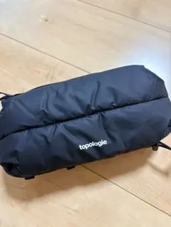 4/24以降発送不可本物トポロジーtopologieボトルサコッシュミディアム黒