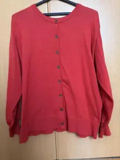 Samansa Mos2 赤いボタン付き長袖カーディガン