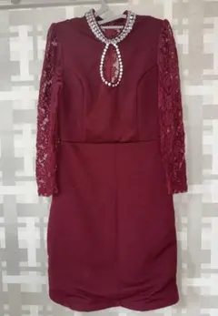ワインレッド タイトドレス レース袖