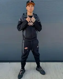 2026年最新】syna world nike techの人気アイテム - メルカリ