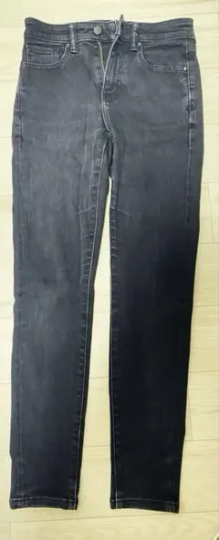 UNIQLO　ヒートテックウルトラストレッチハイライズジーンズ