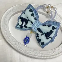 ❁ヘアゴム❁ハンドメイド  大人  デニム 刺繍 リボン レジン 猫【ブルー】