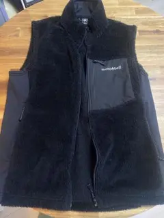 タイムセール中　mont-bell フリースベスト　黒