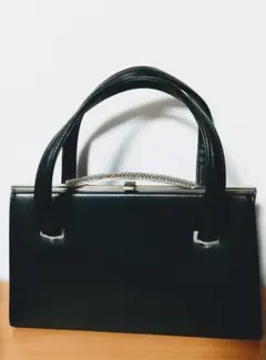 Item thumbnail for item 05f2ddfb-e5e1-401d-bf8f-34956d7a70f0