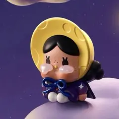 CRYBABY CRYING TO THE MOON SITTING フィギュア