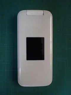 docomo F-41F ホワイト