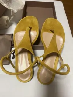 Gianvito Rossiジャンヴィトロッシ36 1/2 サンダルトング※美品のサムネイル