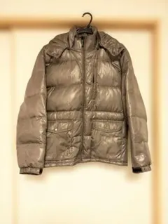 グレー フード付き ダウンジャケット