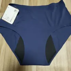 ユニクロ　UNIQLO　エアリズム吸水サニタリーショーツ　ジャストウエスト　L