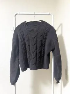 ショート丈ニット