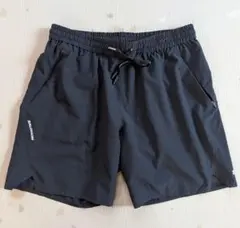 SALOMON サロモンシェイクアウトコア５ ショートパンツ ハーフパンツ 黒のサムネイル