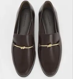 CHARLES & KEITH メタリック ノットバーローファー ダークブラウンのサムネイル