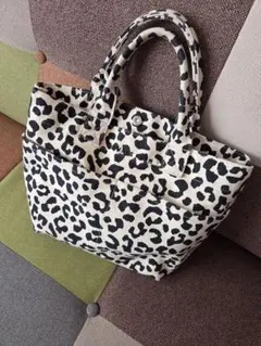 ヒョウ柄トートバッグ