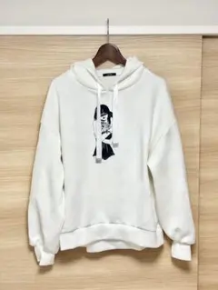 Item thumbnail for item d64994d8-3dde-481c-84e1-9e9bee59285a