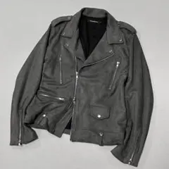 Item thumbnail for item 48a9c699-c5a7-4dc7-8ae1-68f6db4dc8bb