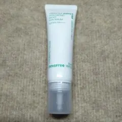 イニスフリー　グリーンティーヒアルロンサンセラム