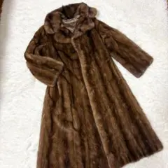 2025年最新】Yves Saint Laurent レディース 毛皮・ファーコートの人気