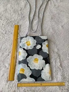 ハンドメイド スマホショルダーバッグ 花柄
