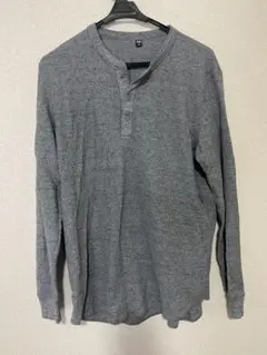 ユニクロヘンリーネック