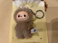 POPMART PIN FOR LOVE イニシャル ラブブ B