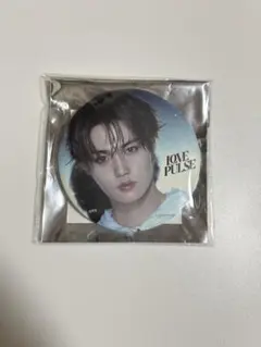 ドヨン 缶バッジ lovepulse TREASURE