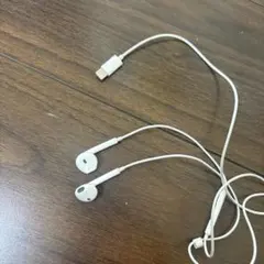Apple Lightningイヤフォン ホワイト