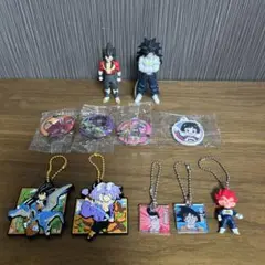 ドラゴンボール フィギュア キーホルダー 缶バッジまとめ売り 11点のサムネイル