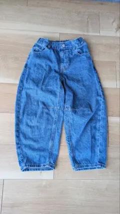 GUバレルレッグジーンズ　130cm