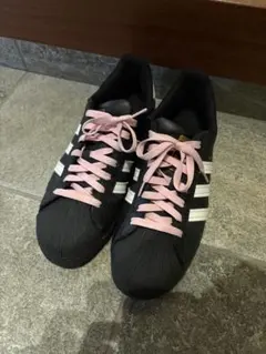 美品　adidas Superstar ブラック/ホワイト スニーカー