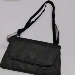 Item thumbnail for item 5f1b7958-9fd0-4c86-bd01-a950d6cfff9f