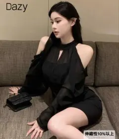 ブラック オフショルダーワンピース