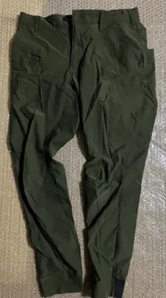 ワークマン UB105 ソロテックス使用 バズライトストレッチジョガーパンツ