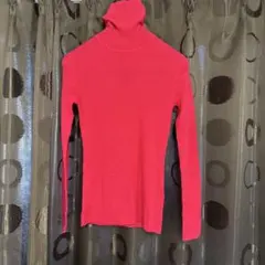 UNIQLOウール100% ピンク タートルネックセーター