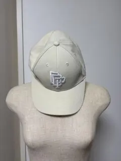 ベージュ 刺繍ロゴ ベースボールキャップ