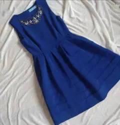 ノースリーブ Aライン ワンピース ブルー 膝丈 パーティードレス