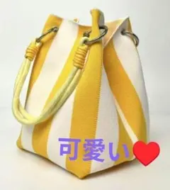 お洒落❣️50 黄/白のストライプ柄 ニット トートバッグ 軽量 可愛い❤️