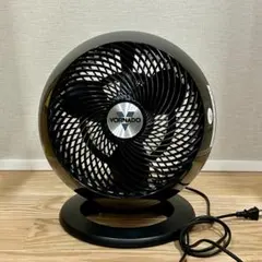 中古美品　ボルネード　サーキュレーター　扇風機　パルミューダ レトロな顔してガチな空気循環。ボルネードのサーキュレーターを