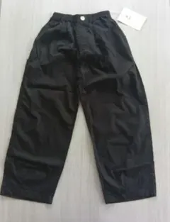 新品 P. premier 黒 カジュアルパンツ size140のサムネイル