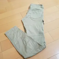 GU ポケット付きパンツ