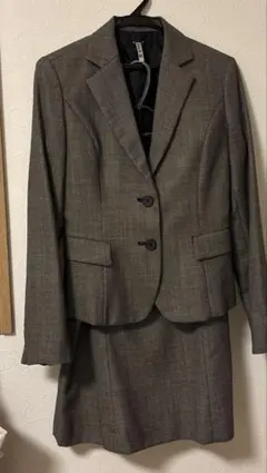 《美品》【a.v.v】　レディーススーツ　上下セット