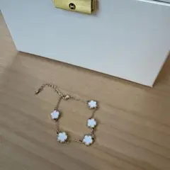 Item thumbnail for item 4622c616-aebb-4390-bcf2-e9c2bbfa3e14