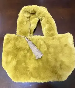 マスタード色　ファーバッグ タッセル付き