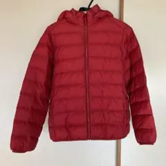美品 ユニクロ ライトウォームパデットパーカー 160㎝ 赤 レッド 中綿コート