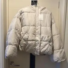 フード付きショート丈中綿ダウン