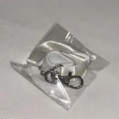 MADISONBLUE青山店オープン記念ノベルティーチャーム - メルカリ