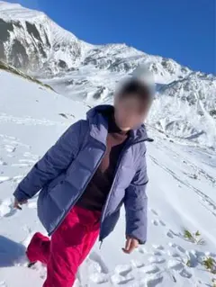 ユニクロ シームレスダウンパーカ レディース M　BLUE