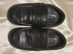 Betty Kid's ブラックフォーマルシューズ