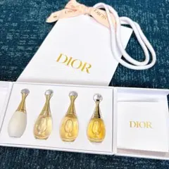 Dior クリスタル会員 バースデーギフト ミニ香水4本セット＆ショッパー1枚のサムネイル