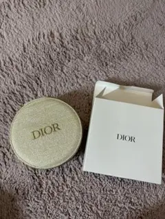 DIOR ゴールド ミラー付きポーチ　ノベルティ