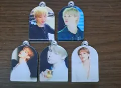 【tuhiaya様専用】BTS ①ジミンアクリルチャーム　①ググアクリルチャーム